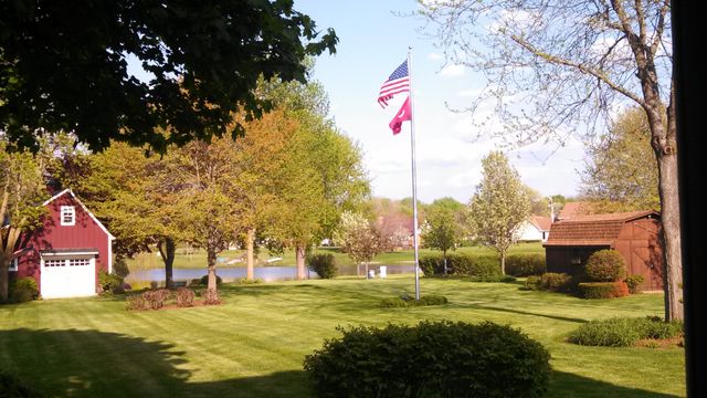 33925 N Fischer Drive, Ingleside, IL 60041
