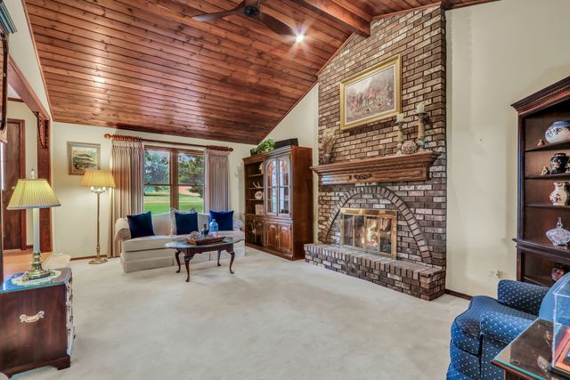 33925 N Fischer Drive, Ingleside, IL 60041