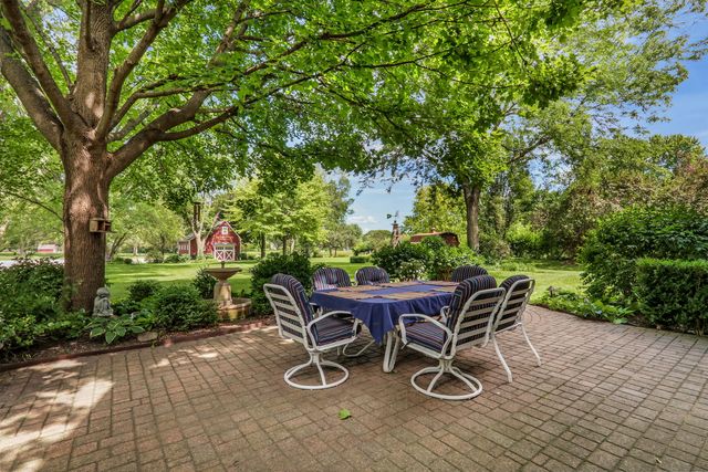 33925 N Fischer Drive, Ingleside, IL 60041