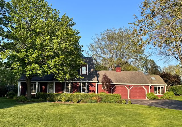 33925 N Fischer Drive, Ingleside, IL 60041