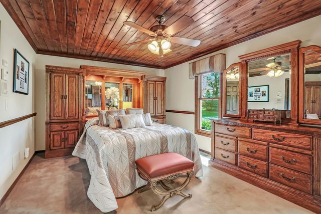 33925 N Fischer Drive, Ingleside, IL 60041
