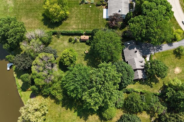 33925 N Fischer Drive, Ingleside, IL 60041