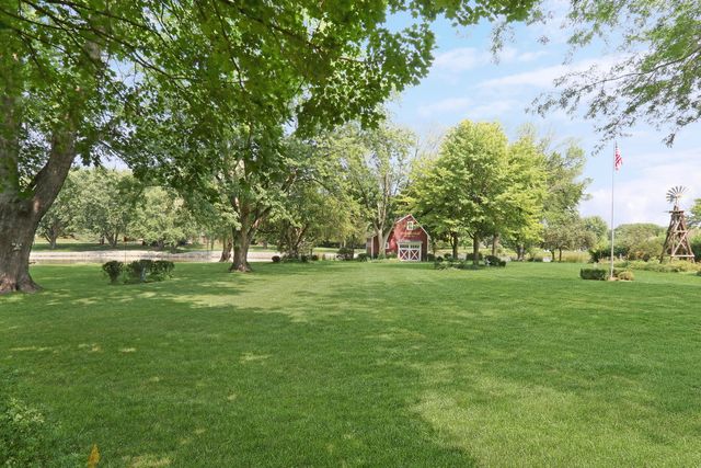 33925 N Fischer Drive, Ingleside, IL 60041