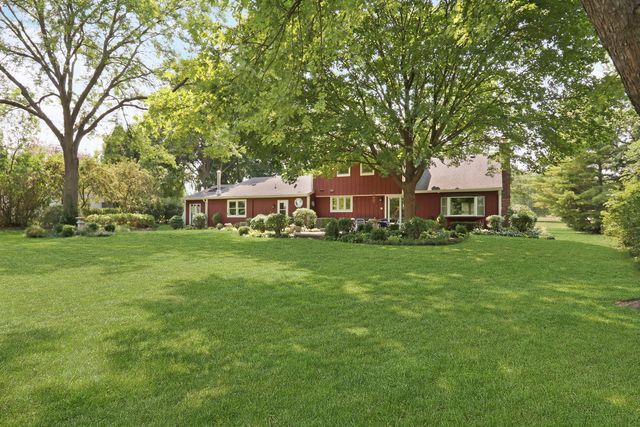 33925 N Fischer Drive, Ingleside, IL 60041