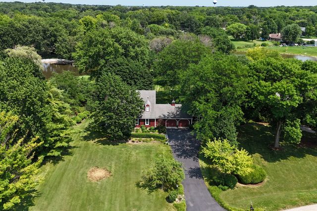 33925 N Fischer Drive, Ingleside, IL 60041
