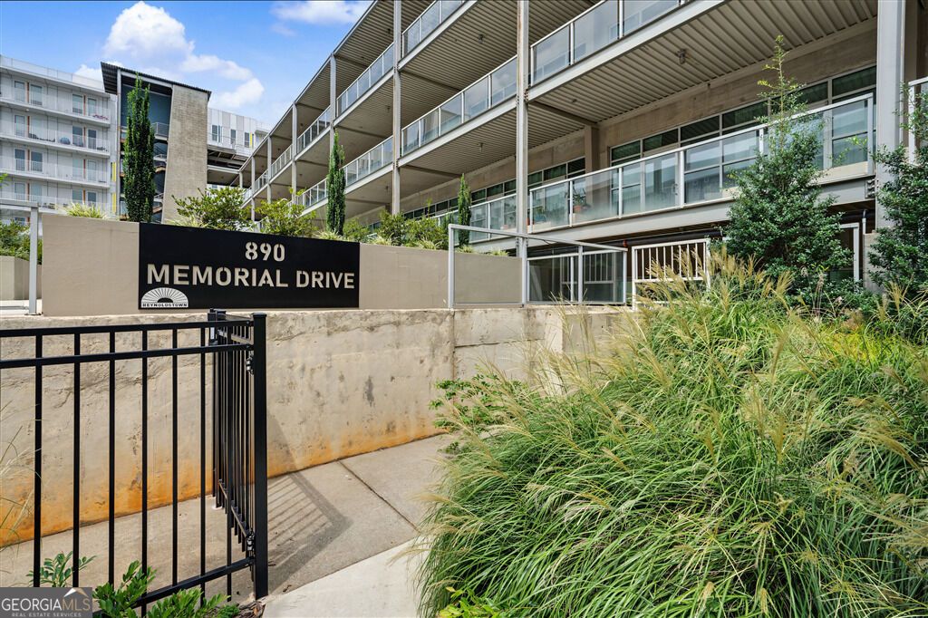 890 Memorial Drive SE 306, Atlanta, GA 30316