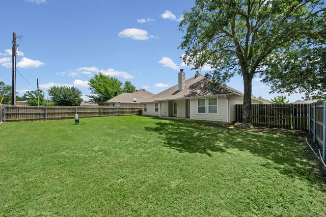 229 Firefly Drive, Springtown, TX 76082