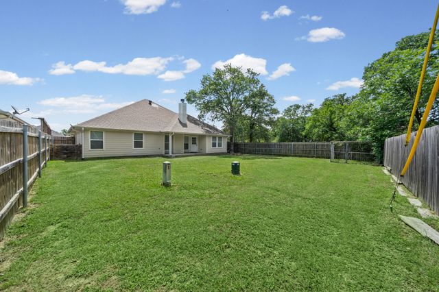 229 Firefly Drive, Springtown, TX 76082