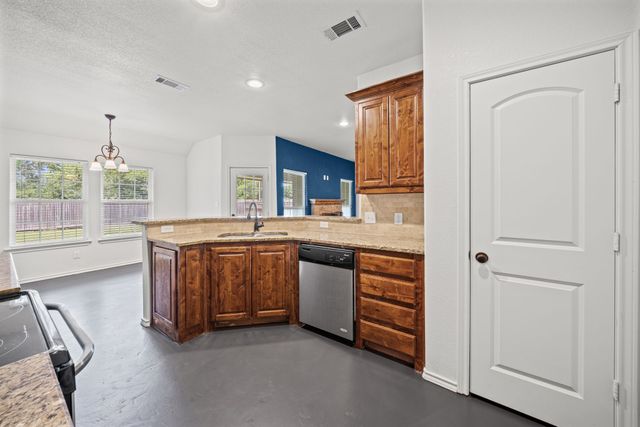 229 Firefly Drive, Springtown, TX 76082