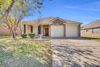 107 Fallen Rock Drive, Waxahachie, TX 75165