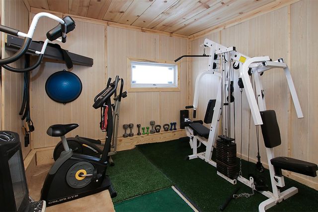 20761 Yacht Avenue, Hutchinson, MN 55350