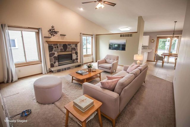 772 Acadia AVENUE, West Bend, WI 53095