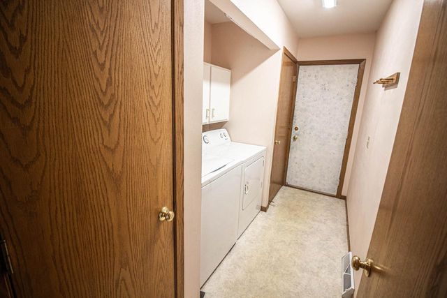 772 Acadia AVENUE, West Bend, WI 53095