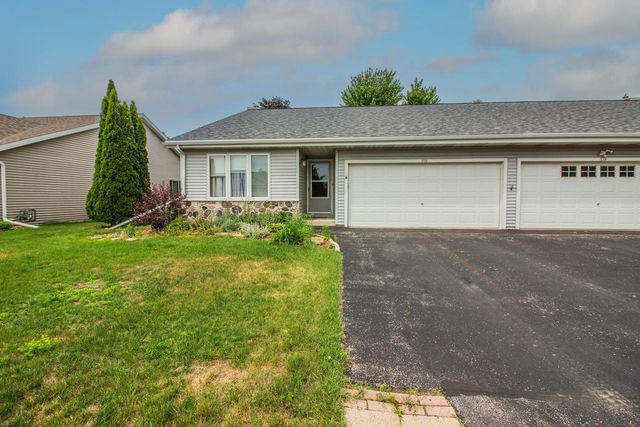 772 Acadia AVENUE, West Bend, WI 53095