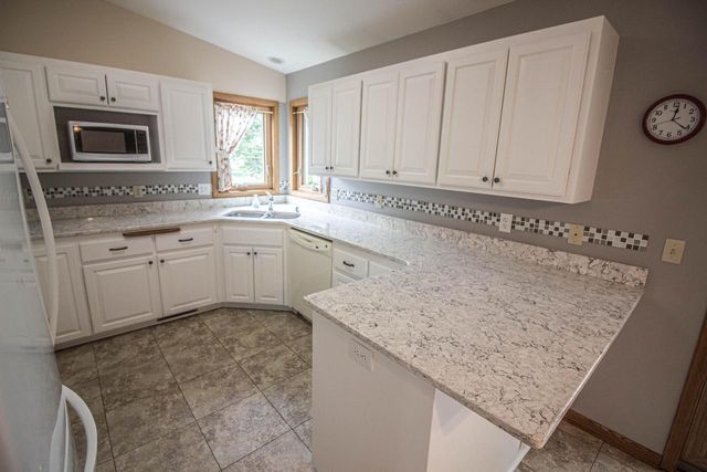 772 Acadia AVENUE, West Bend, WI 53095