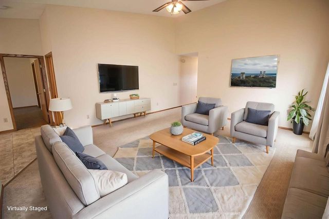772 Acadia AVENUE, West Bend, WI 53095