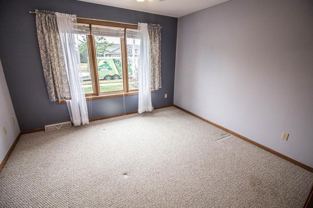 772 Acadia AVENUE, West Bend, WI 53095