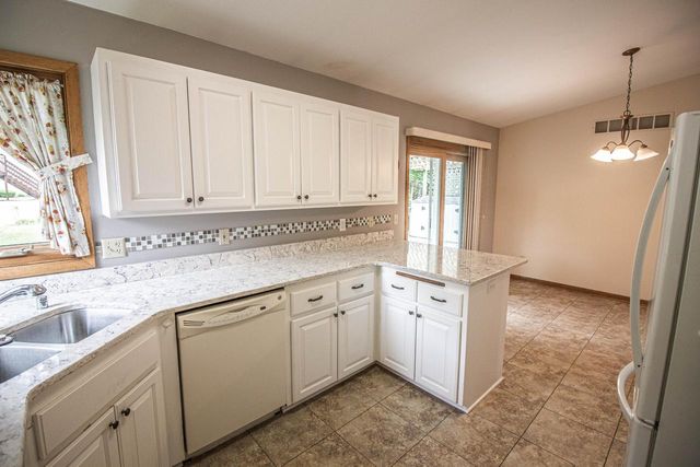 772 Acadia AVENUE, West Bend, WI 53095