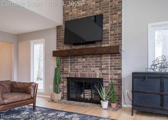 6464 Deer Ridge Drive, Independence Charter Township, MI 48348