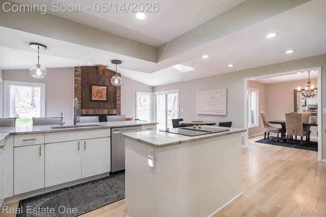6464 Deer Ridge Drive, Independence Charter Township, MI 48348