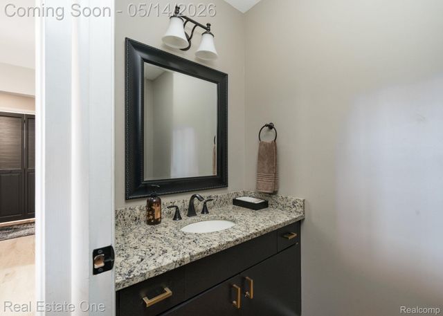 6464 Deer Ridge Drive, Independence Charter Township, MI 48348