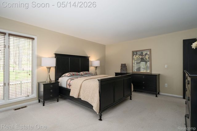 6464 Deer Ridge Drive, Independence Charter Township, MI 48348