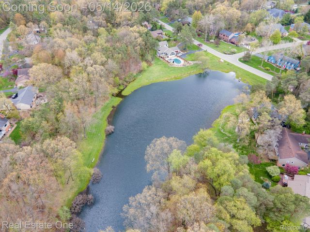 6464 Deer Ridge Drive, Independence Charter Township, MI 48348