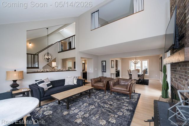 6464 Deer Ridge Drive, Independence Charter Township, MI 48348