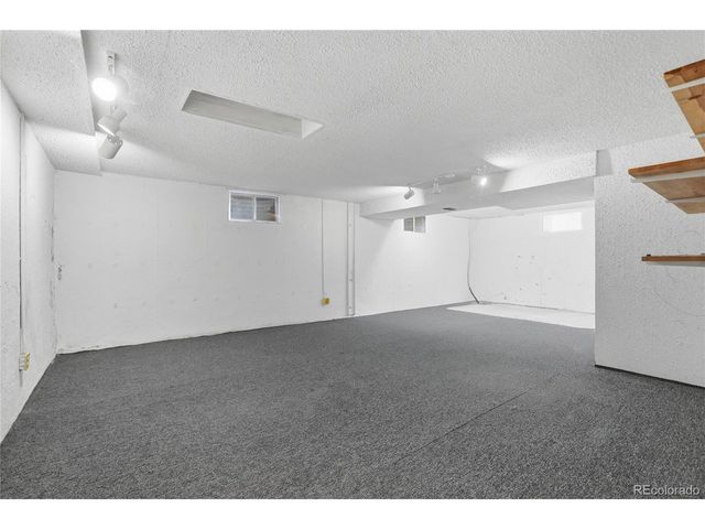 3076 Nelson Ct, Lakewood, CO 80215
