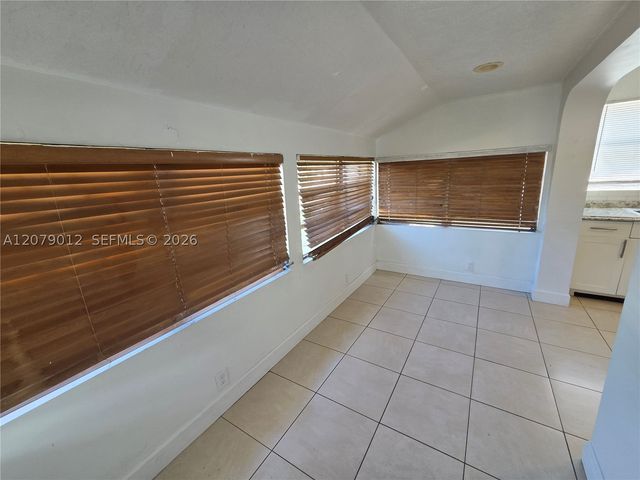 708 NE 4th St 2, Hallandale Beach, FL 33009