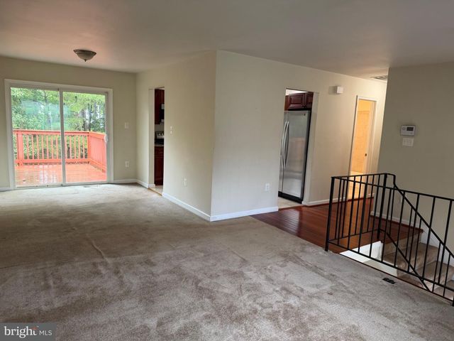 13110 NEWGATE RD, Woodbridge, VA 22193
