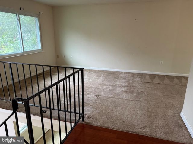 13110 NEWGATE RD, Woodbridge, VA 22193