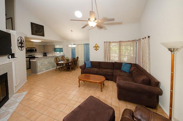 2112 Waterway BND, Austin, TX 78728