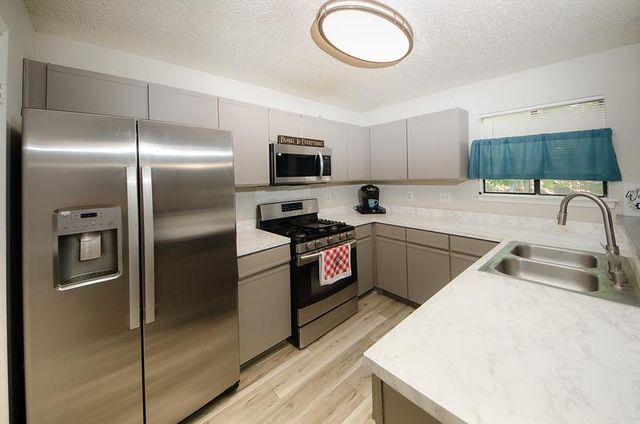 2112 Waterway BND, Austin, TX 78728