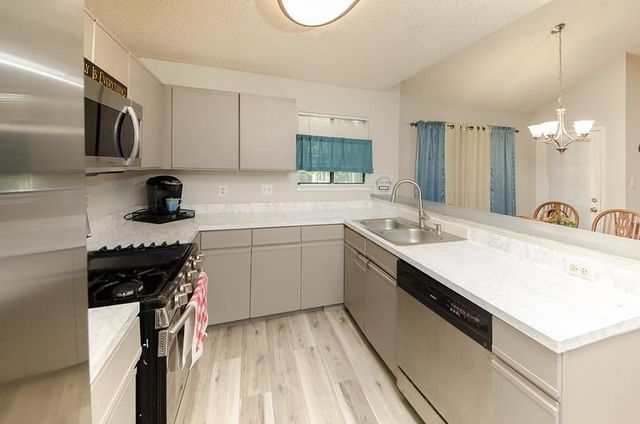 2112 Waterway BND, Austin, TX 78728