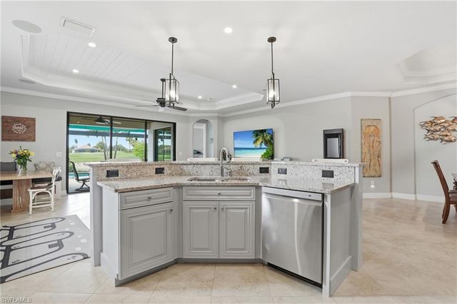 28614 Newtown CT, Bonita Springs, FL 34135