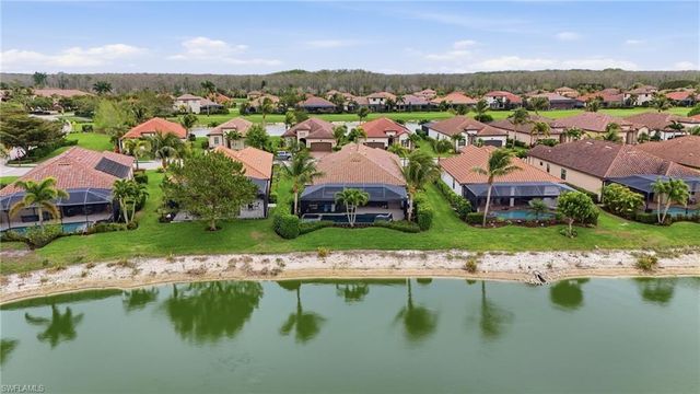 28614 Newtown CT, Bonita Springs, FL 34135