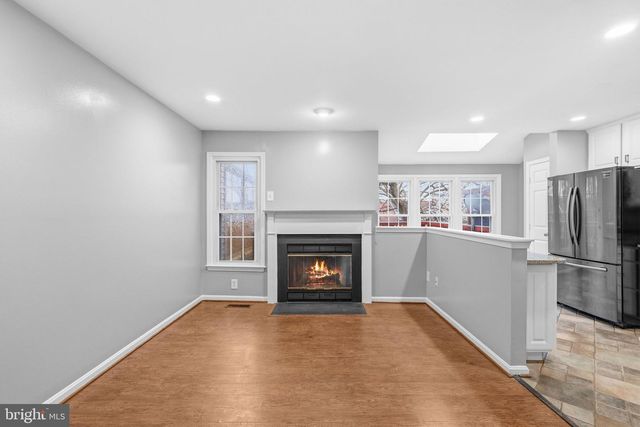 1212 BOND ST, Herndon, VA 20170