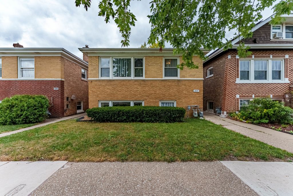 2834 Highland Avenue, Berwyn, IL 60402