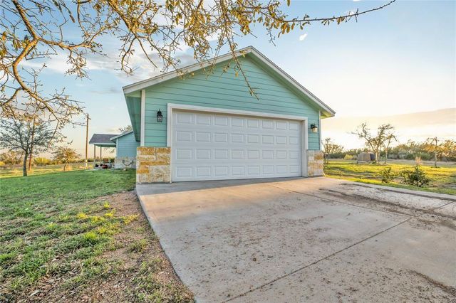 220 Three Creeks DR, Bertram, TX 78605