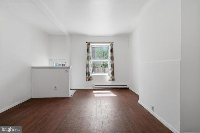 525 MORSE ST, Philadelphia, PA 19122