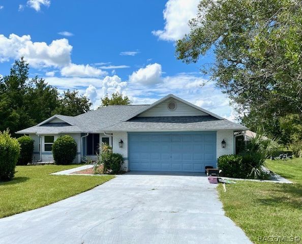 3884 N Blazingstar Way, Beverly Hills, FL 34465