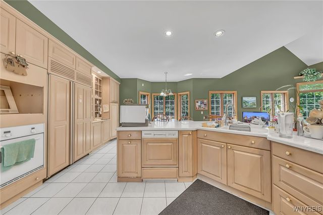 11 Valle Drive, Batavia, NY 14020