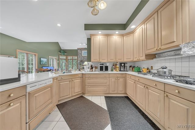 11 Valle Drive, Batavia, NY 14020