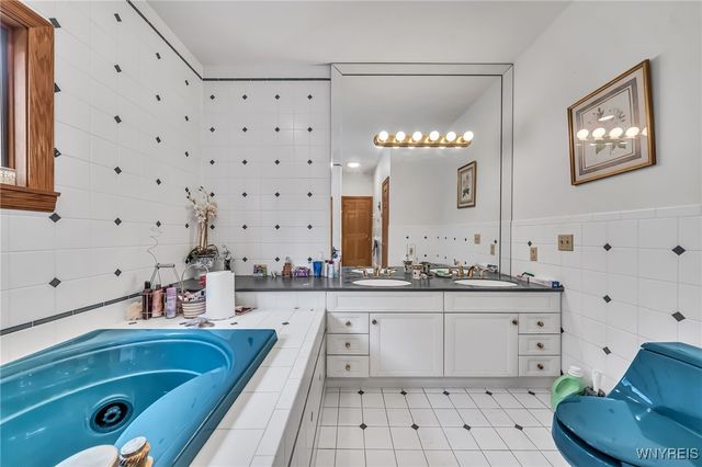 11 Valle Drive, Batavia, NY 14020