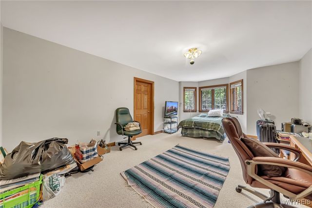 11 Valle Drive, Batavia, NY 14020