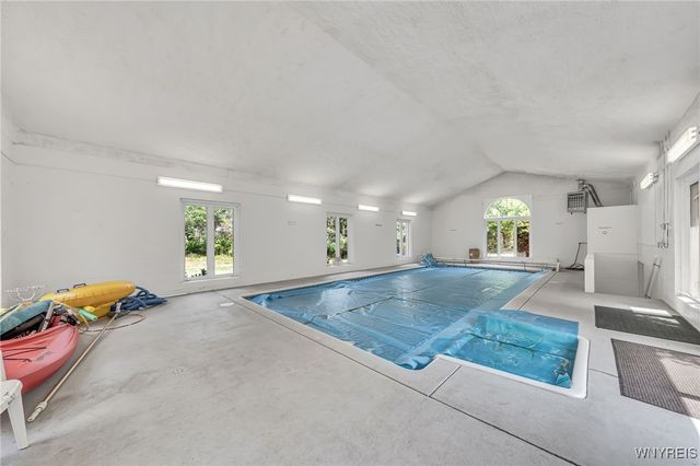 11 Valle Drive, Batavia, NY 14020