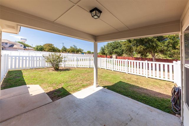 18136 Great Basin Ave, Round Rock, TX 78660