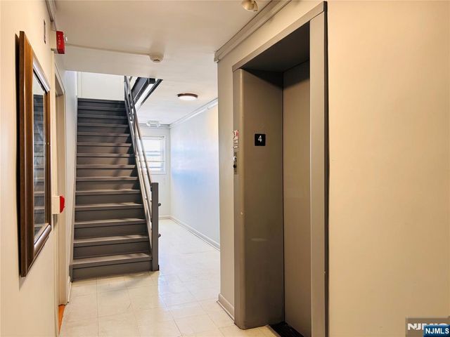 154 Bowers Street 4B, Jersey City, NJ 07307