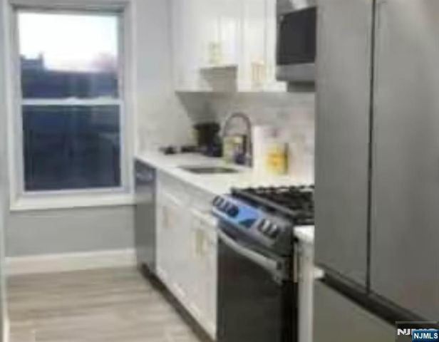 154 Bowers Street 4B, Jersey City, NJ 07307